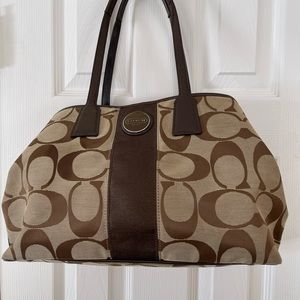 GUC,  Coach Large Brown 'C' Hand Bag, very spacious!